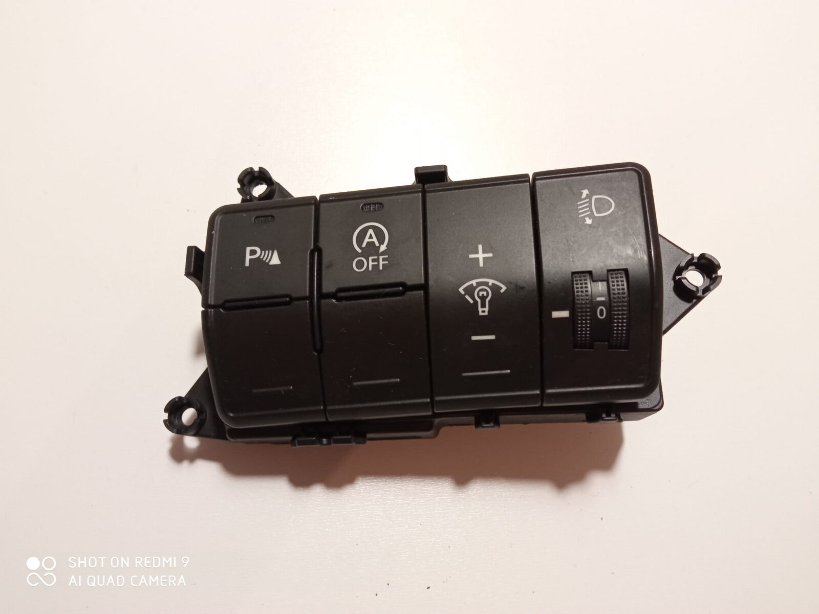 Hyundai I30 Przełącznik Regulacji Swiateł 93320-A6090ry 39y105-1110