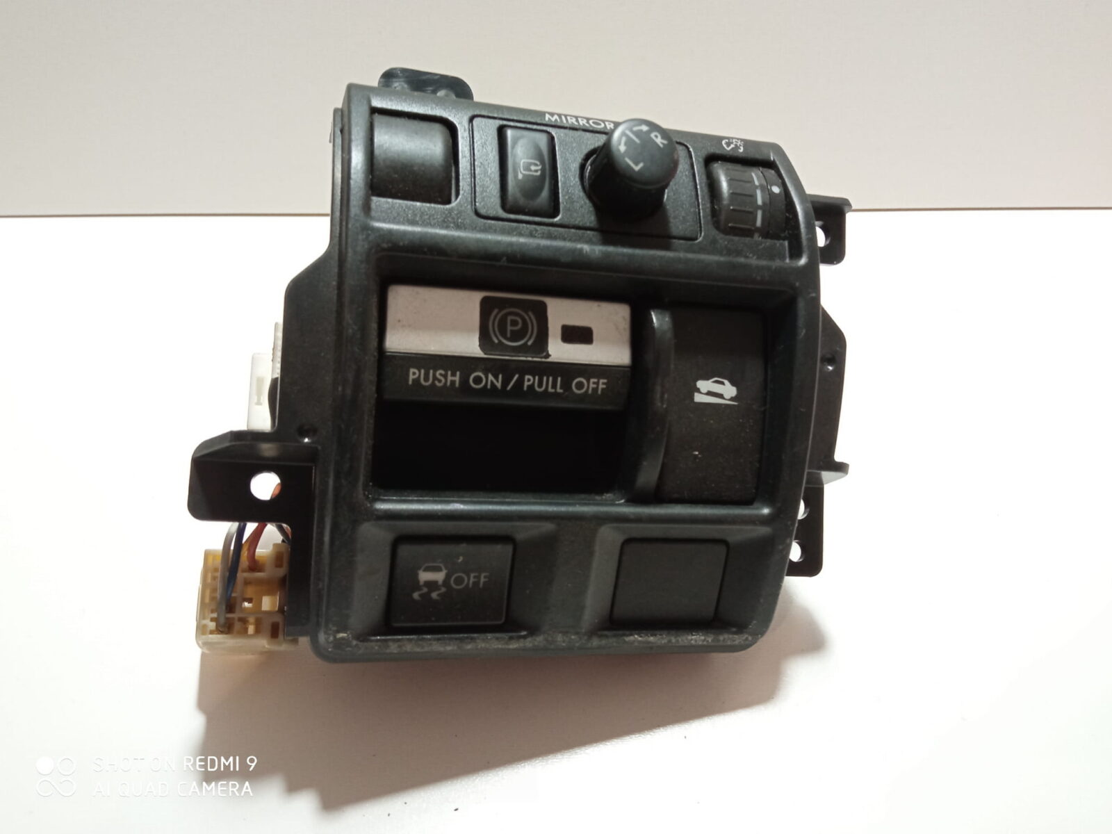 Subaru Legacy V Outback Przełącznik Panel Lusterek 83061aj020