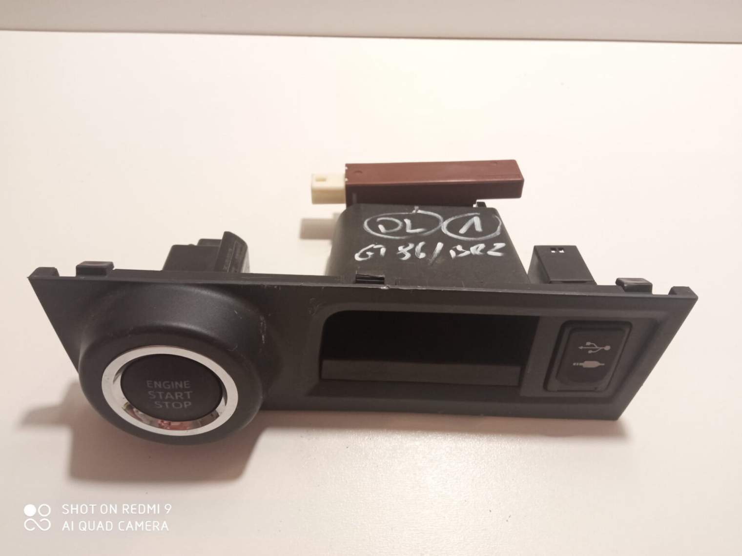 Subaru Brz Toyota Gt86 Panel Start/Stop Usb 86257ca000 Ccab12lp1140t1