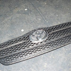 Toyota Corolla E12 2004 2005r Grill Atrapa