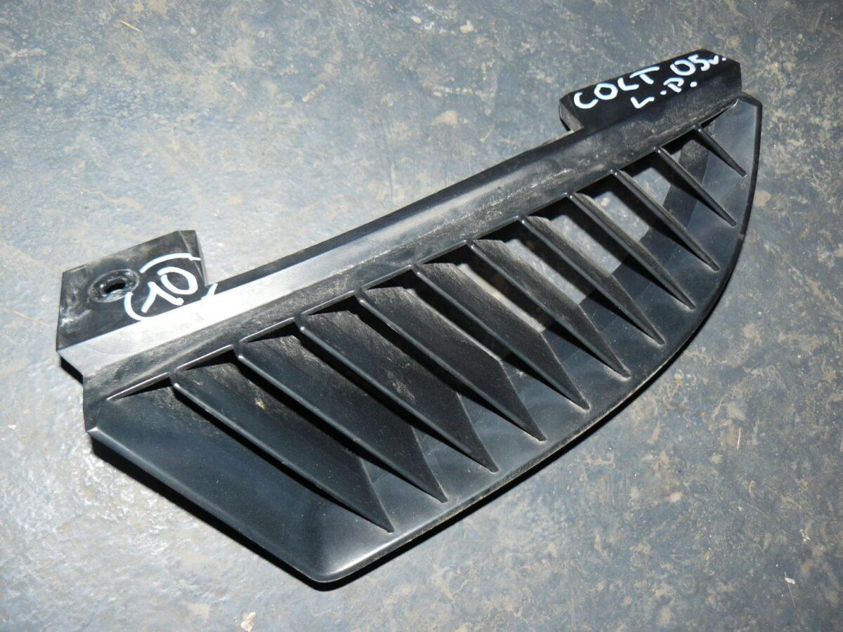 Mitsubishi Colt 2005r Atrapa Grill Lewa