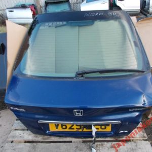 Honda Accord VI 2000 2001r Tylna Szyba Hatchback