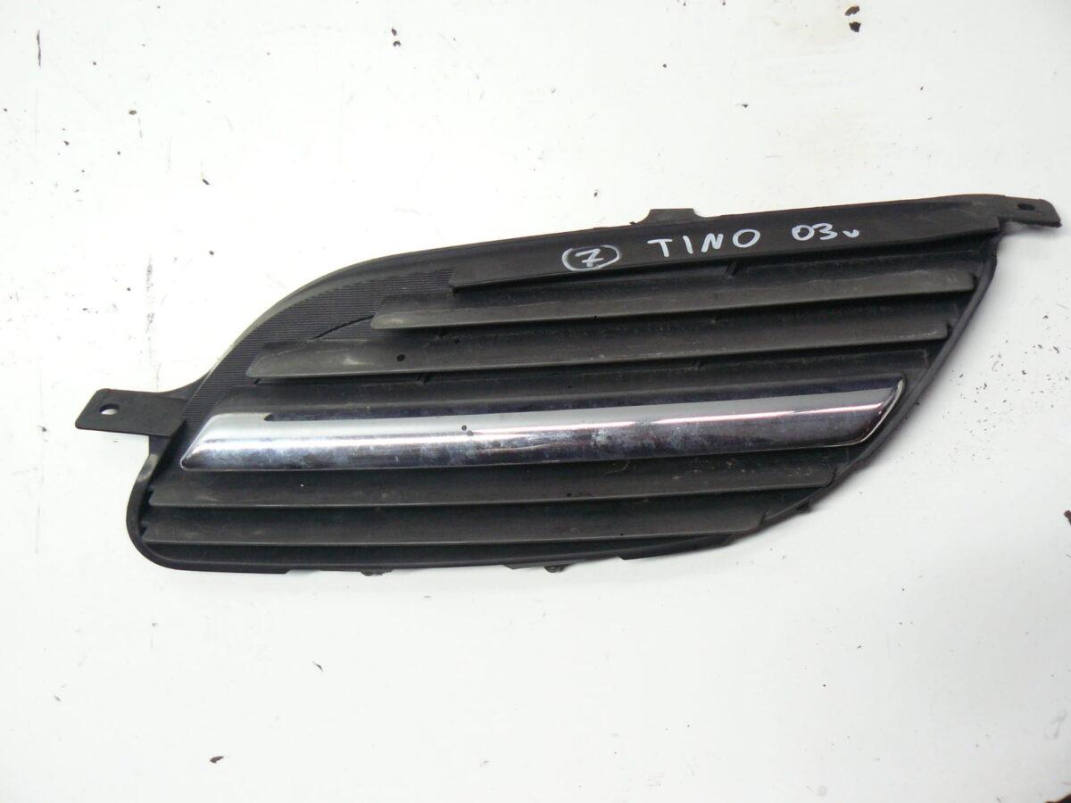 Nissan Almeta Tino Atrapa Grill Zaślepka Zderzaka