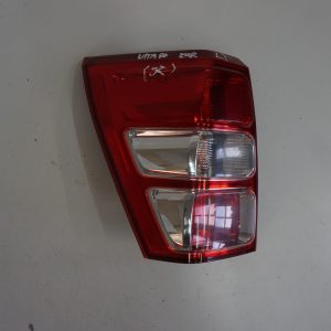 SUZUKI GRAND VITARA II 2005-2014R LAMPA LEWA TYLNA 35670-65J11