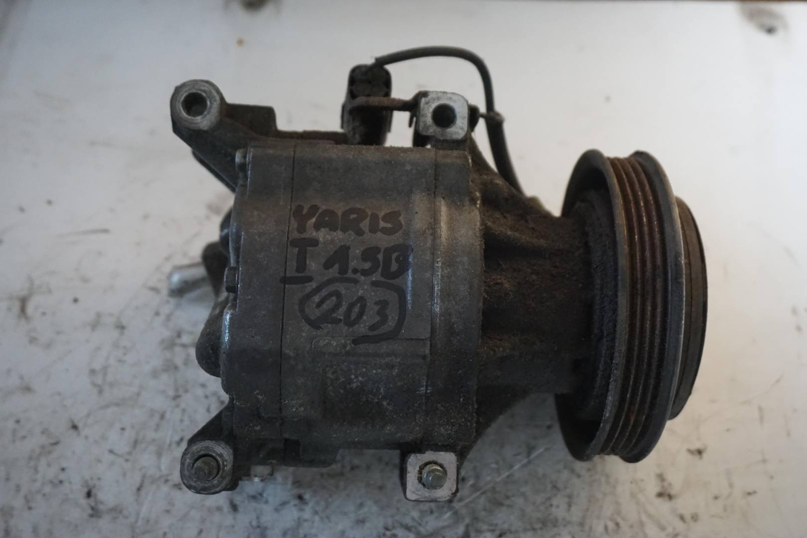 TOYOTA YARIS I KOMPRESOR SPRĘŻARKA KLIMATYZACJI 447220-6650