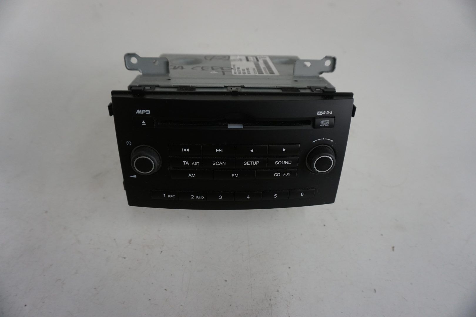 KIA CEED I RADIOODTWARZACZ 96140-1H600