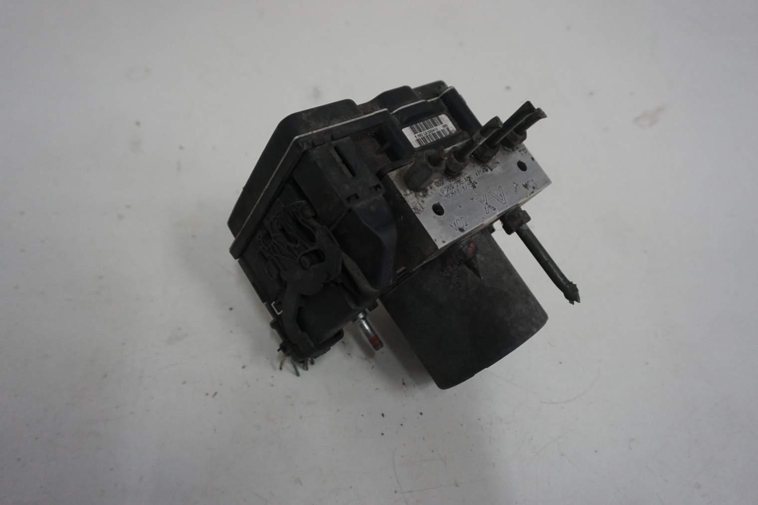 TOYOTA AVENSIS T27 POMPA HAMULCOWA ABS 44540-05070 44540-05071