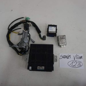 SUZUKI GRAND VITARA I KOMPUTER STEROWNIK SILNIKA 33921-65D61 E6T13672H1