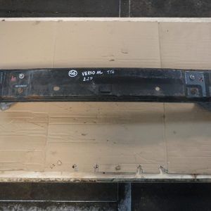 TOYOTA VERSO BELKA ZDERZAKA TYLNEGO 2011rok