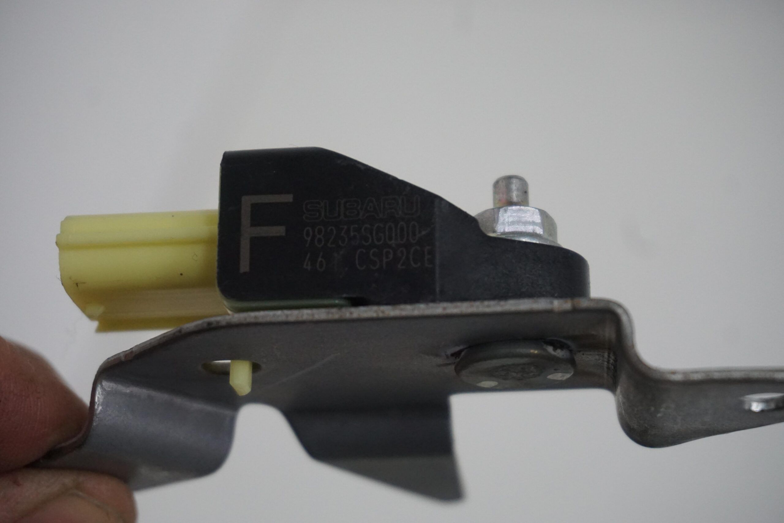 SUBARU LEVORG FORESTER SJ CZUJNIK UDERZENIOWY 98235SG000 98235SG010 98237SG000 98237SG010 - obrazek 2