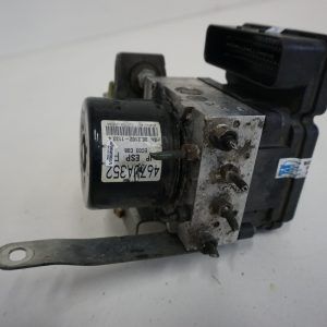 MITSUBISHI LANCER VIII POMPA HAMULCOWA ABS 4670A352 1.8B