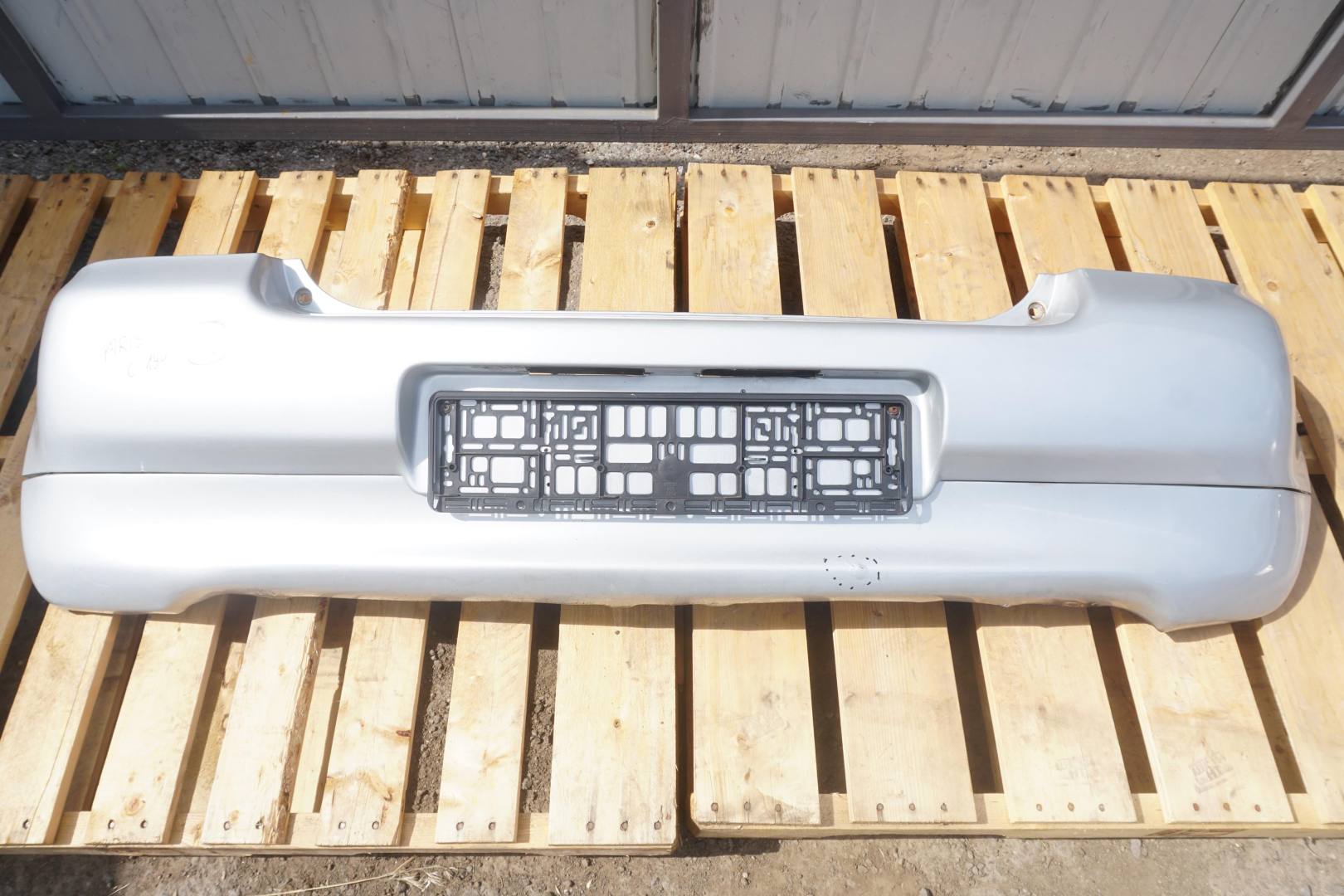TOYOTA YARIS I 2002R TYLNY ZDERZAK KOLOR 199 SREBNY 5215952031 , 5838152020