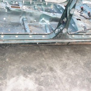 Subaru Outback 2001r Próg Lewy Kolor 84k