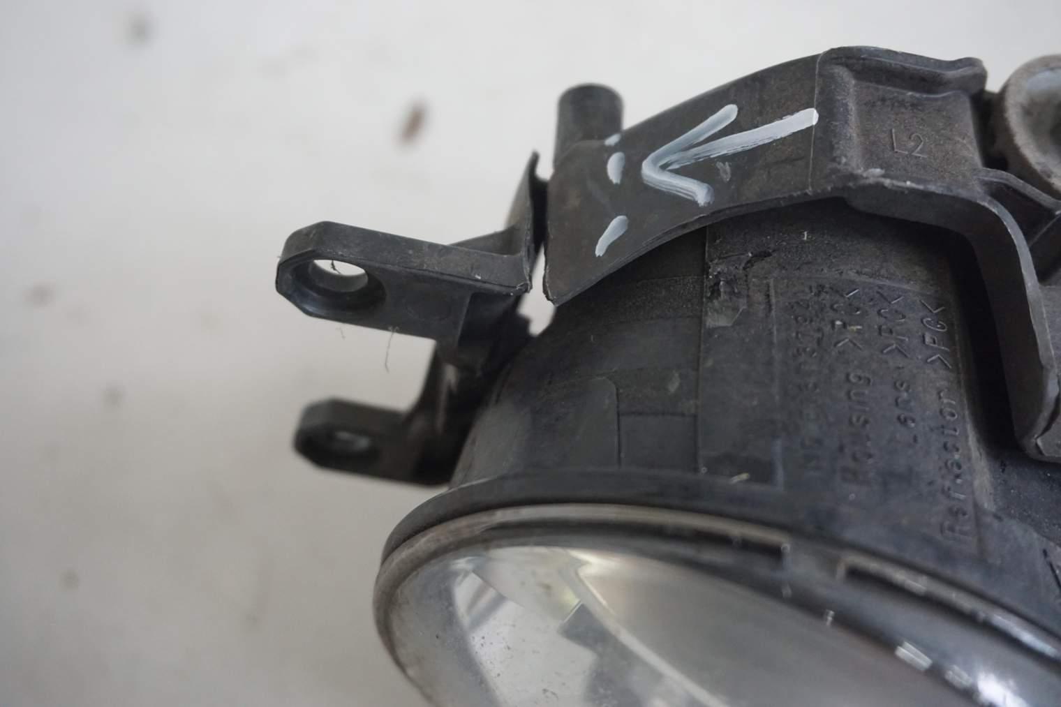 LEXUS IS300H III HALOGEN PRAWY LEWY - obrazek 11