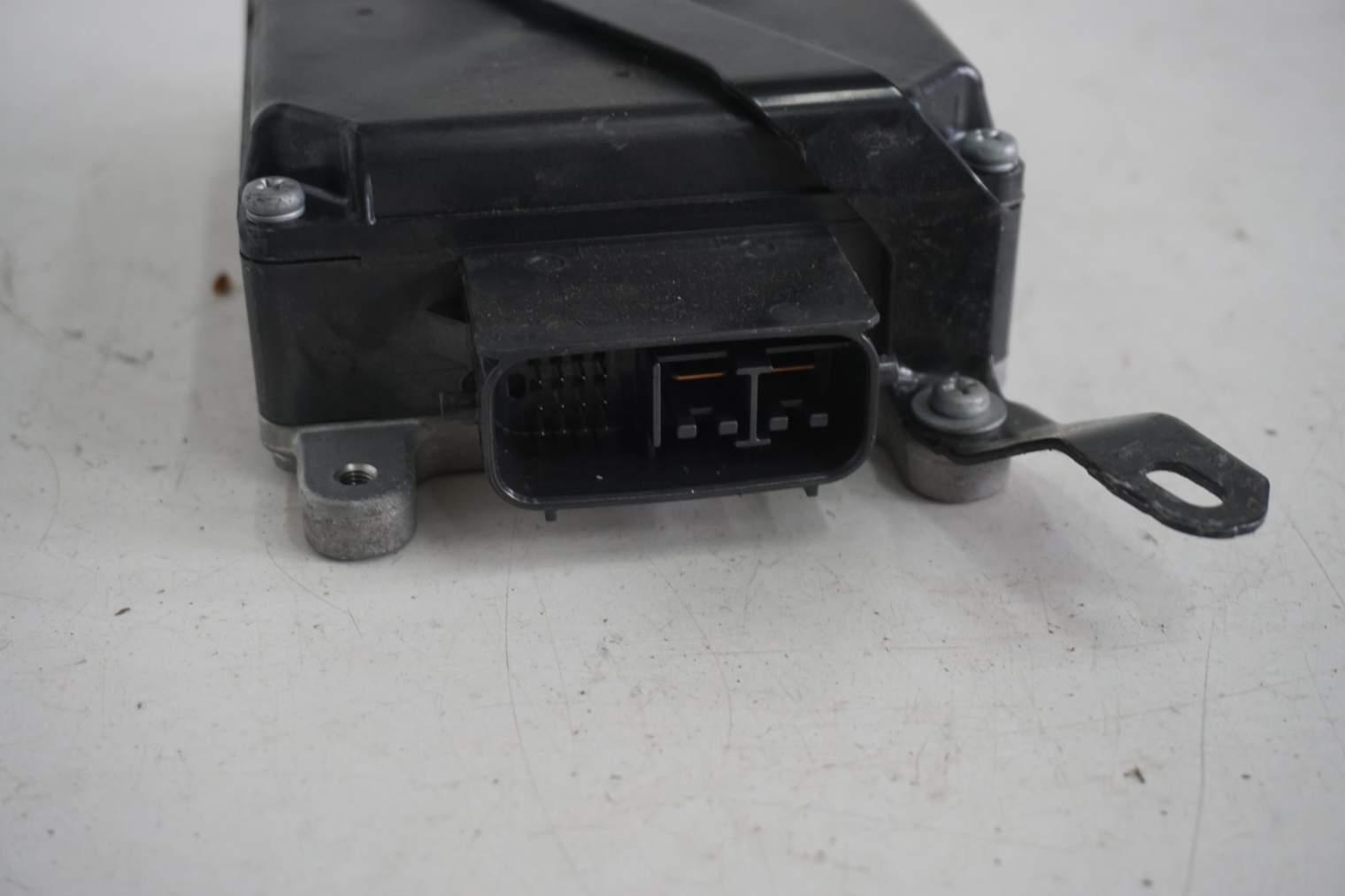 LEXUS IS300H III KOMPUTER STEROWNIK 89650-53171 - obrazek 2