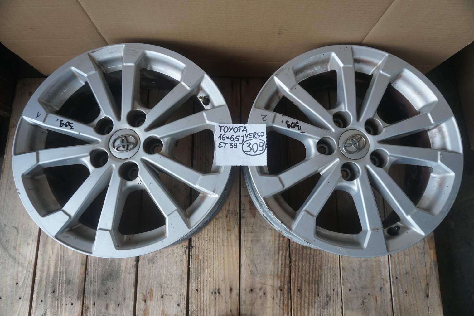 TOYOTA VERSO 2009-2018R FELGA ALUMINIOWA 5x114,3 et39 16x6,5j 42611YY380