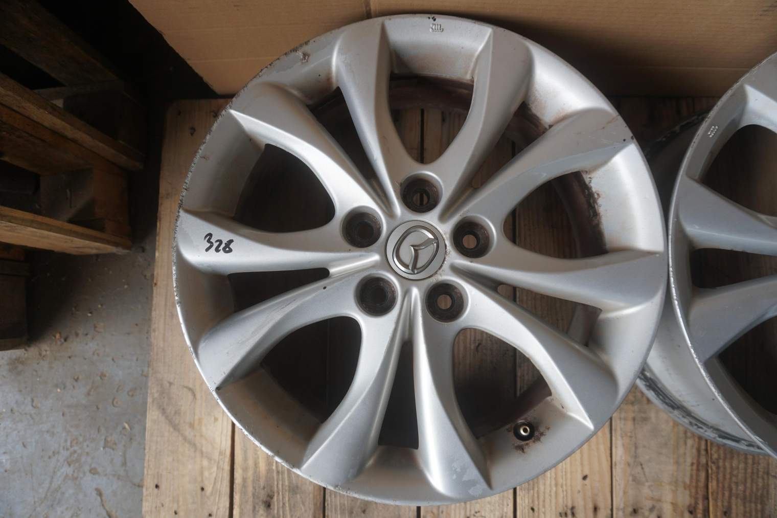 MAZDA FELGA ALUMNIOWA 17x7J ET52,5 5X114,3 K5253 996546