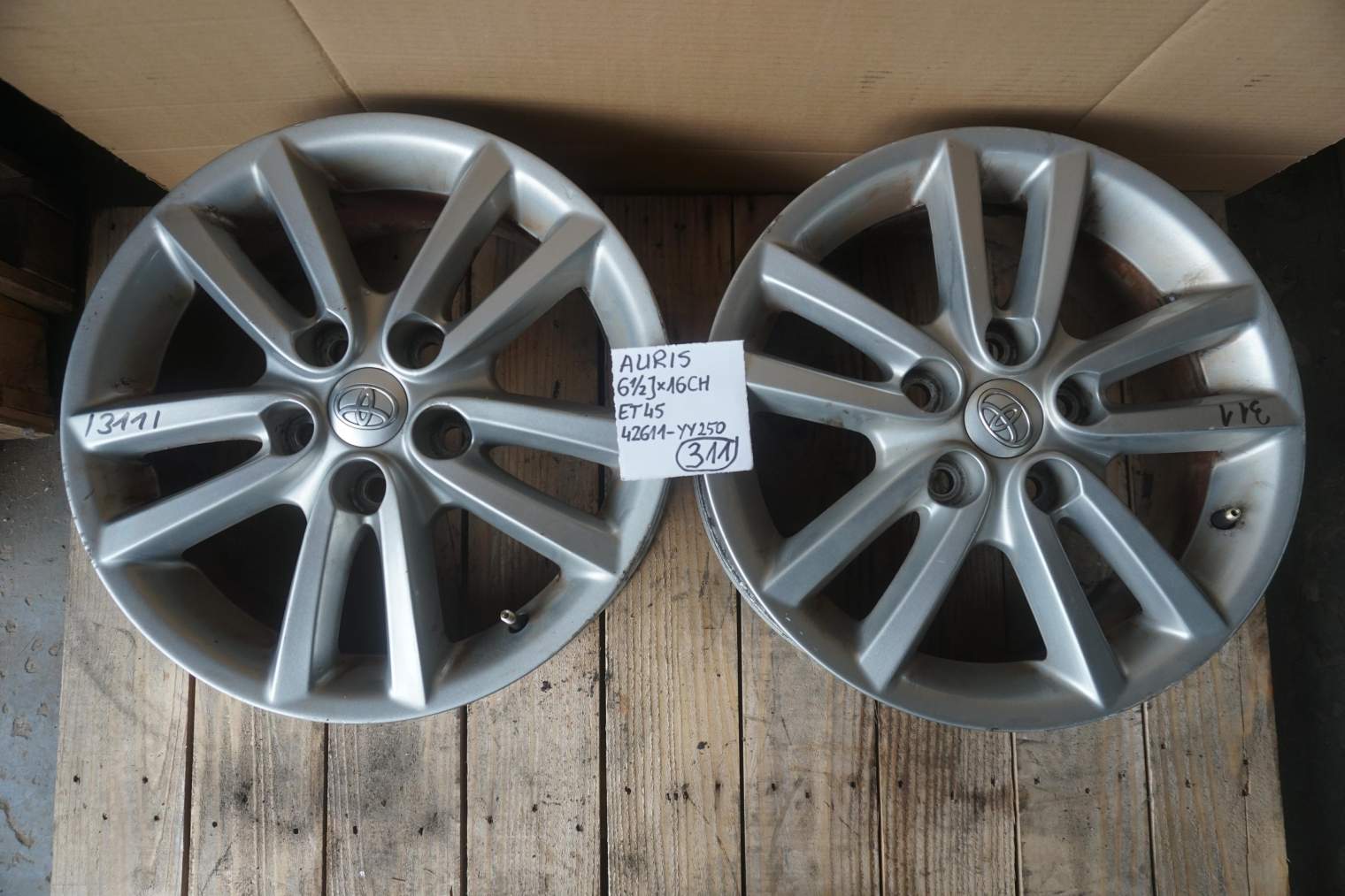 TOYOTA AURIS I 2008-2012R FELGA ALUMINIOWA 5x114,3 et45 16x6,5j 42611-YY250