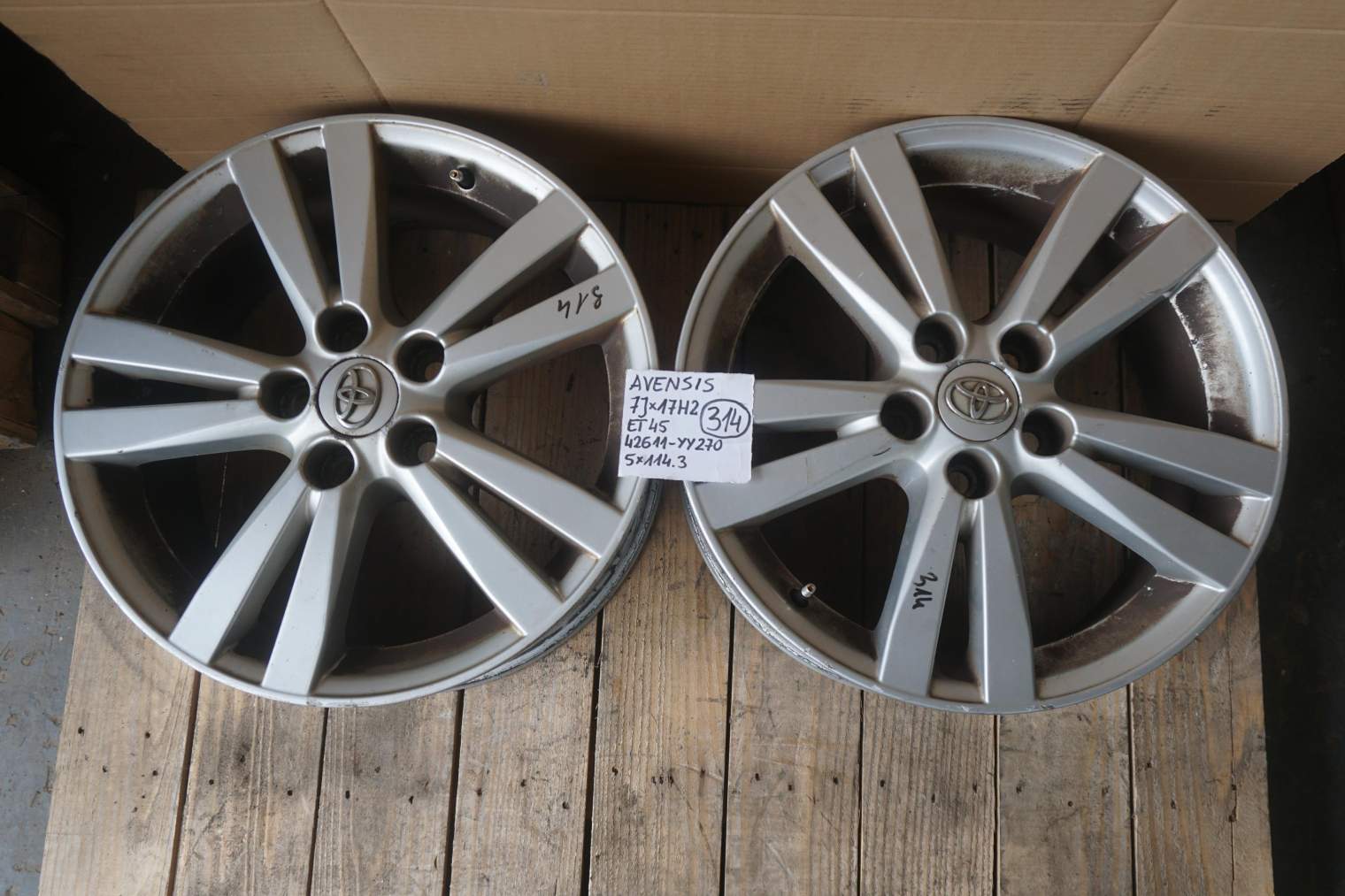 TOYOTA AVENSIS T27 FELGA ALUMNIOWA 17x7j 5X114.3 ET45 42611-yy270