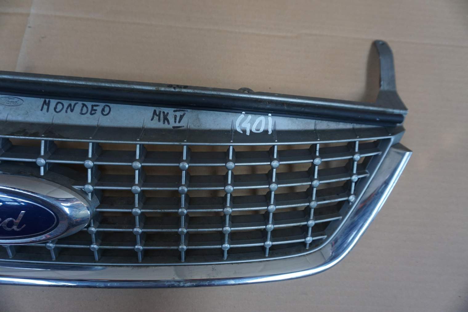 FORD MODNEO IV ATRAPA 7S71-8200-D - obrazek 2
