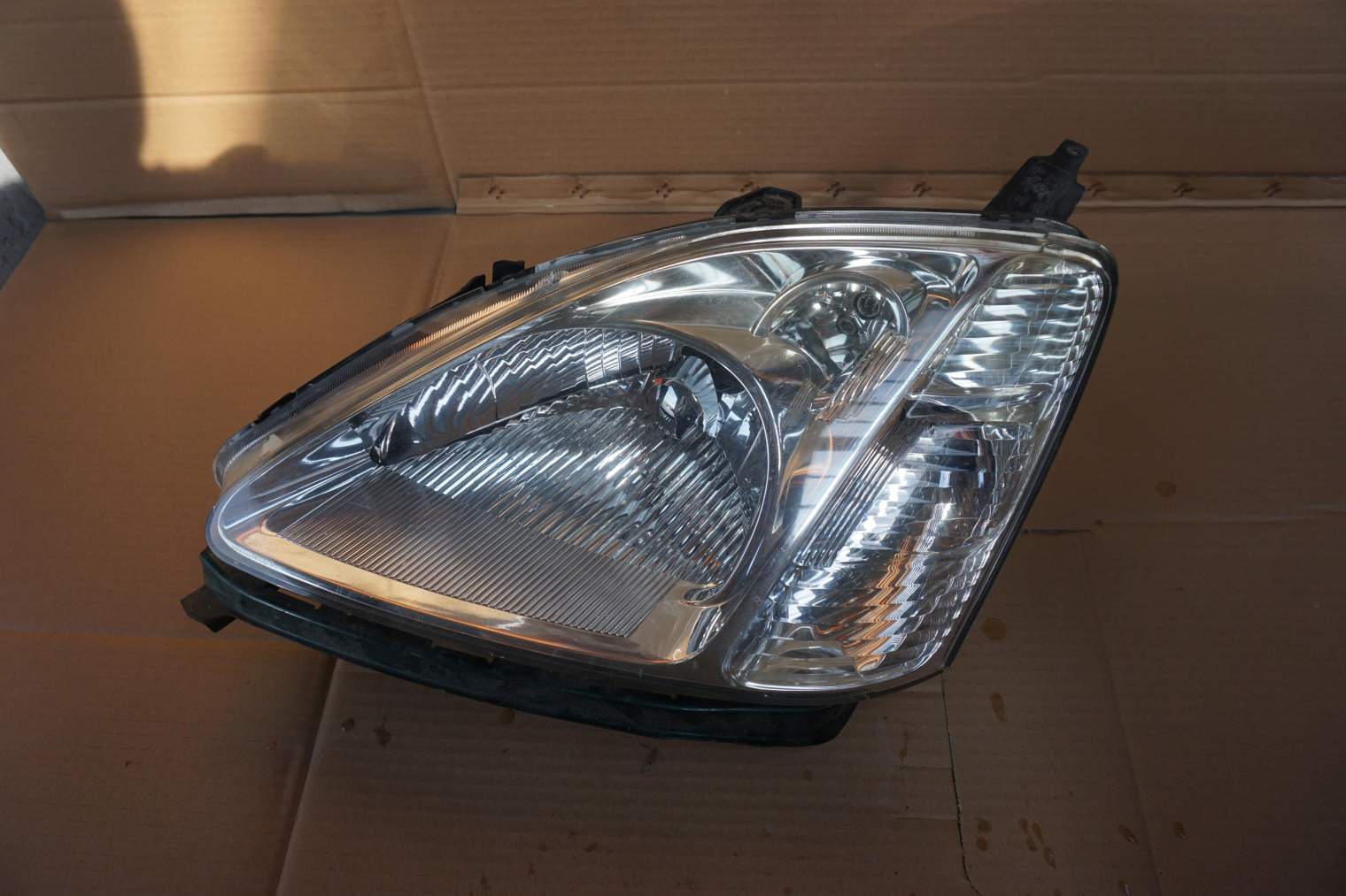 HONDA CIVIC VII LAMPA PRZEDNIA LEWA
