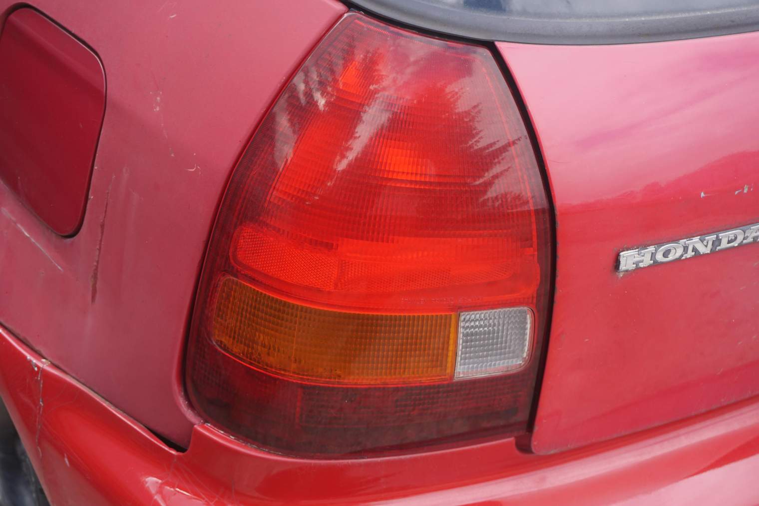 HONDA CIVIC VI 3D 1998R LAMPA TYLNA LEWA 33551S03G01