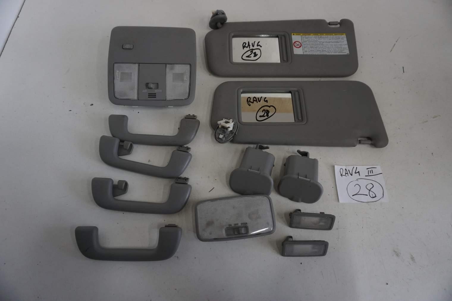 TOYOTA RAV4 RAV-4 III  2006-2013R OSŁONA PRZECIWSŁONECZNA OŚWIETLENIE WNĘTRZNA 89732-42013