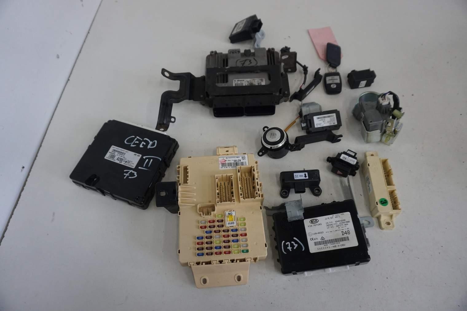 KIA CEED LIFT 2016R 1.6CRDI STEROWNIK SILNIKA 39140-2A860 0281032115 STACYJKA