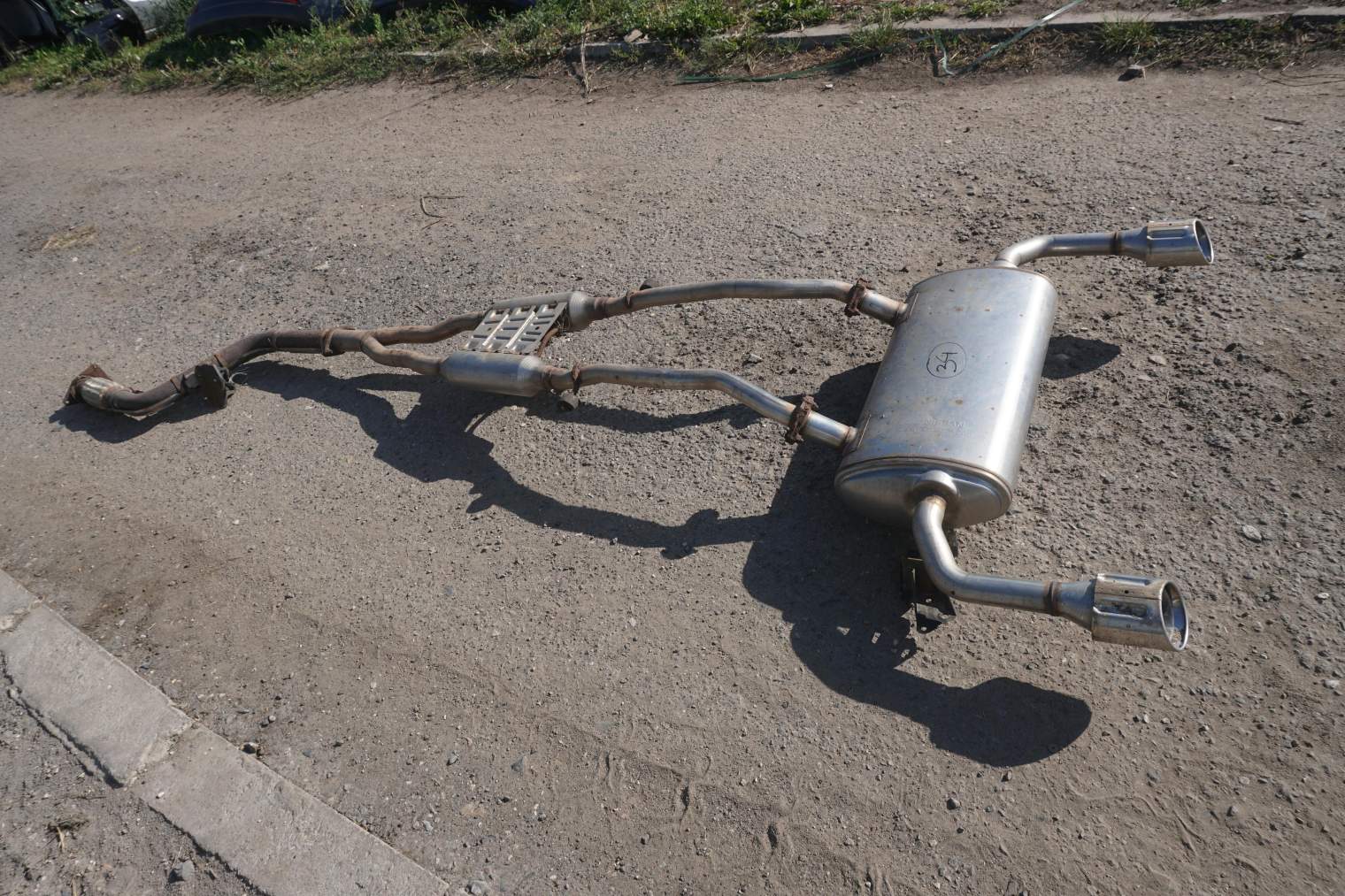 INFINITO Q50 UKŁAD WYDECHOWY TŁUMIK 201004GA00