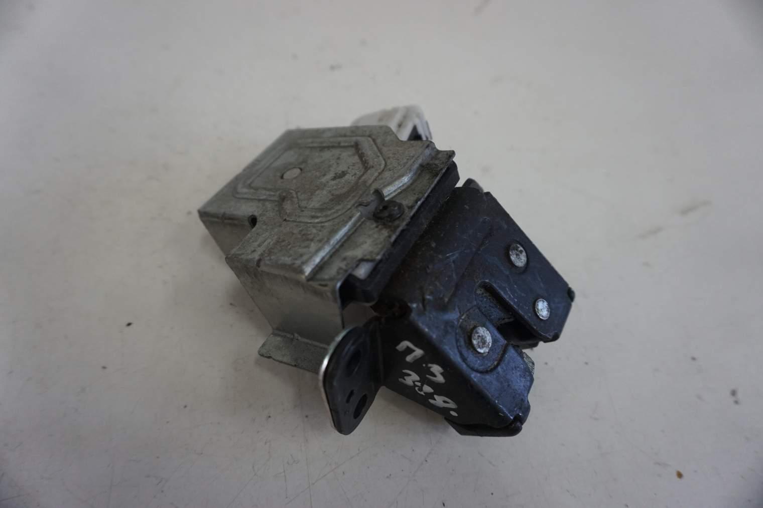 MAZDA 3 BL ZAMEK KLAPY BAGAŻNIKA