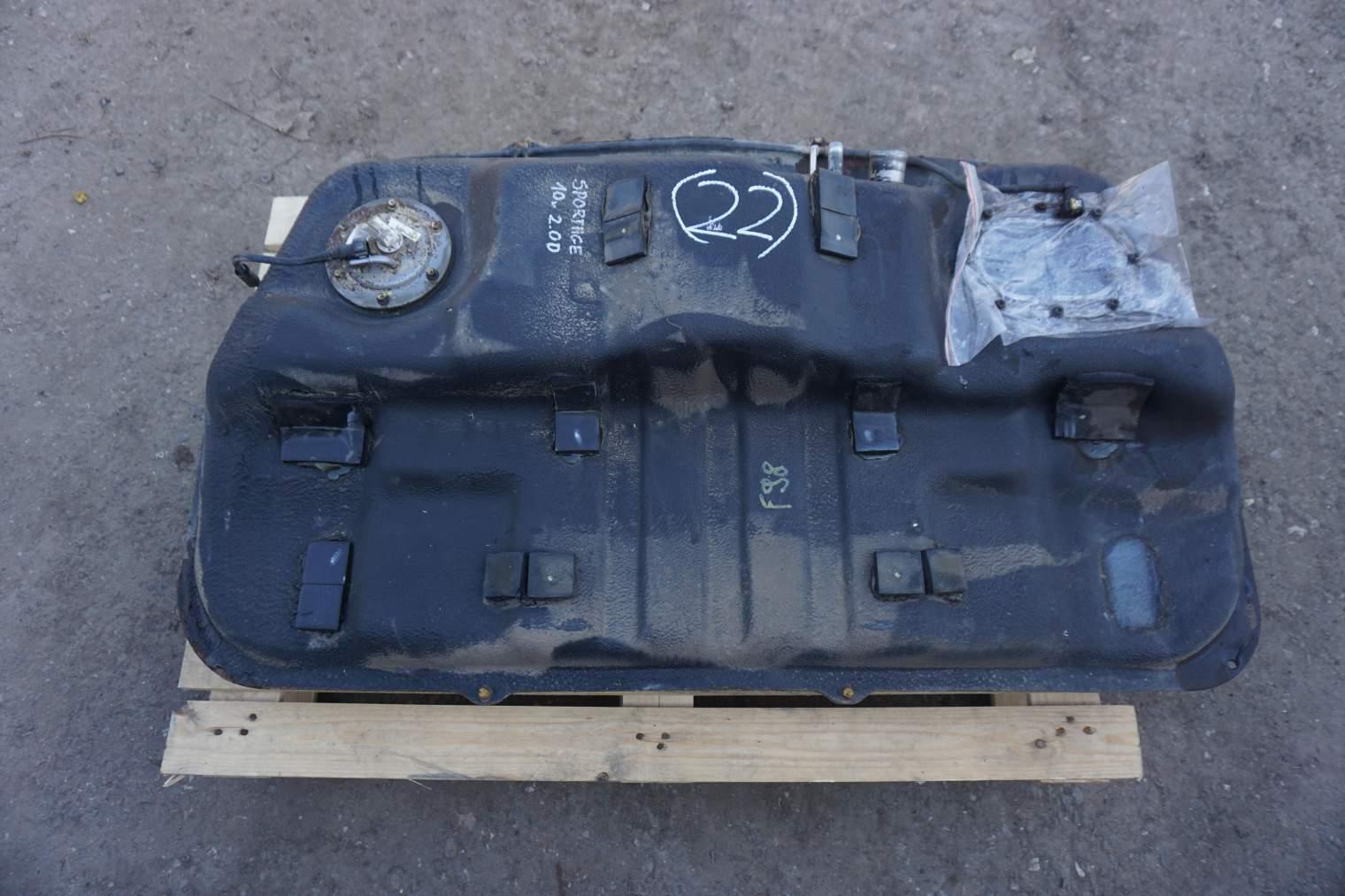 KIA SPORTAGE II ZBIORNIK PALIWA 2.0crdi