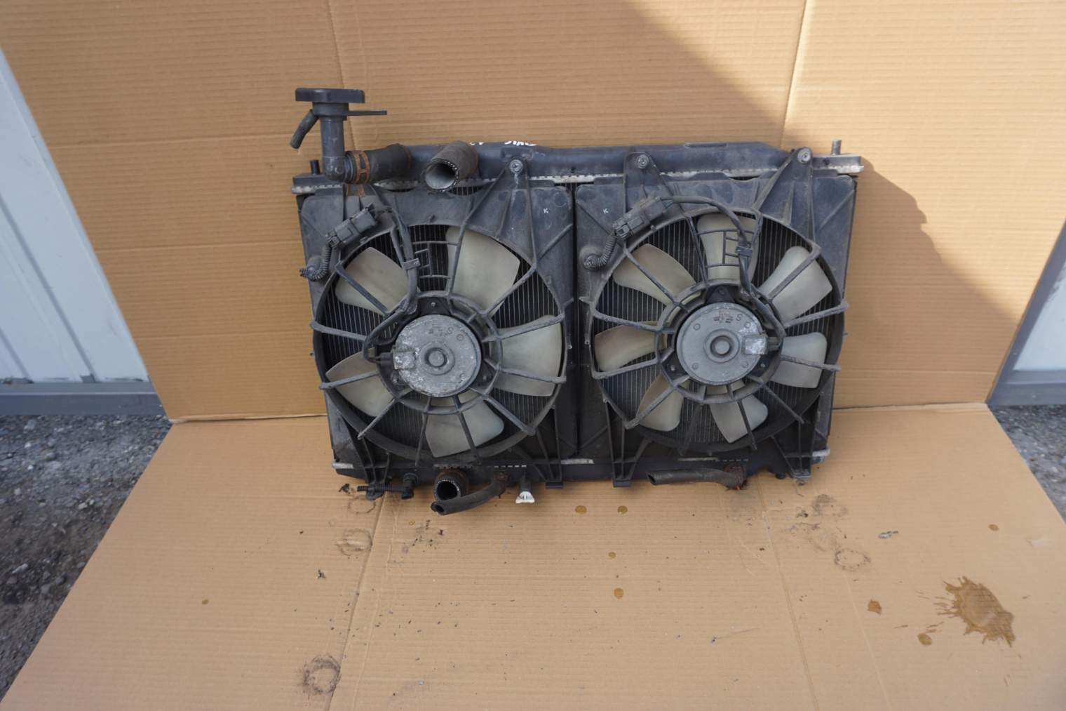 HONDA CIVIC VII CHŁODNICA WODY 422000-8341 WENTYLATORY 305