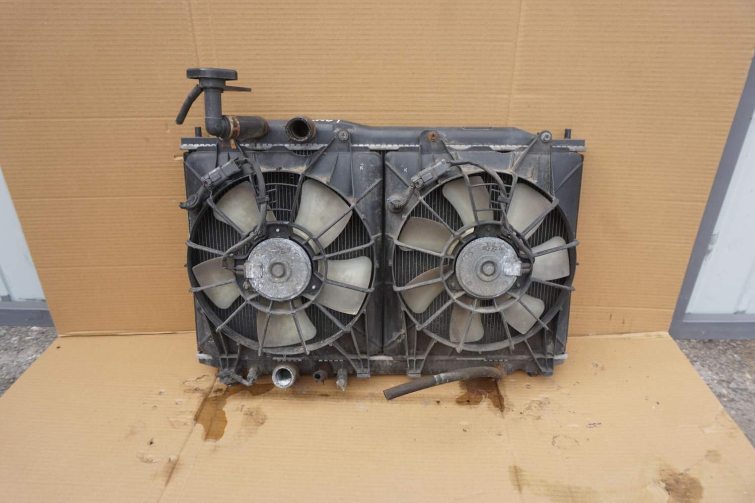 HONDA CIVIC VII CHŁODNICA WODY 422000-8341 WENTYLATORY 306