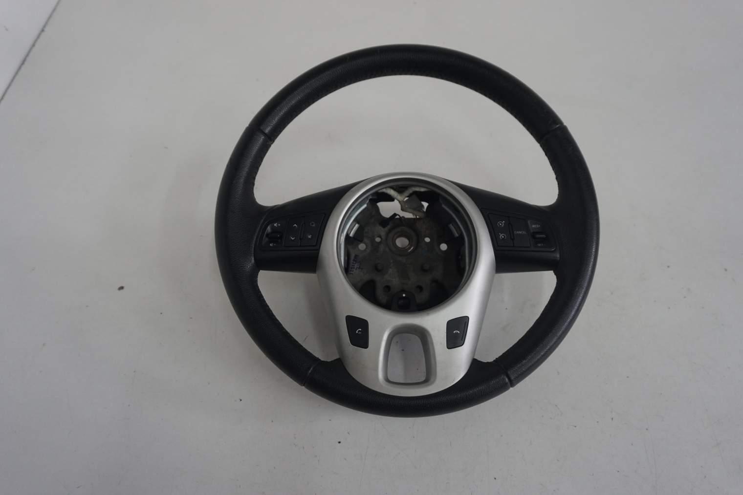 KIA VENGA KIEROWNICA SKÓRA