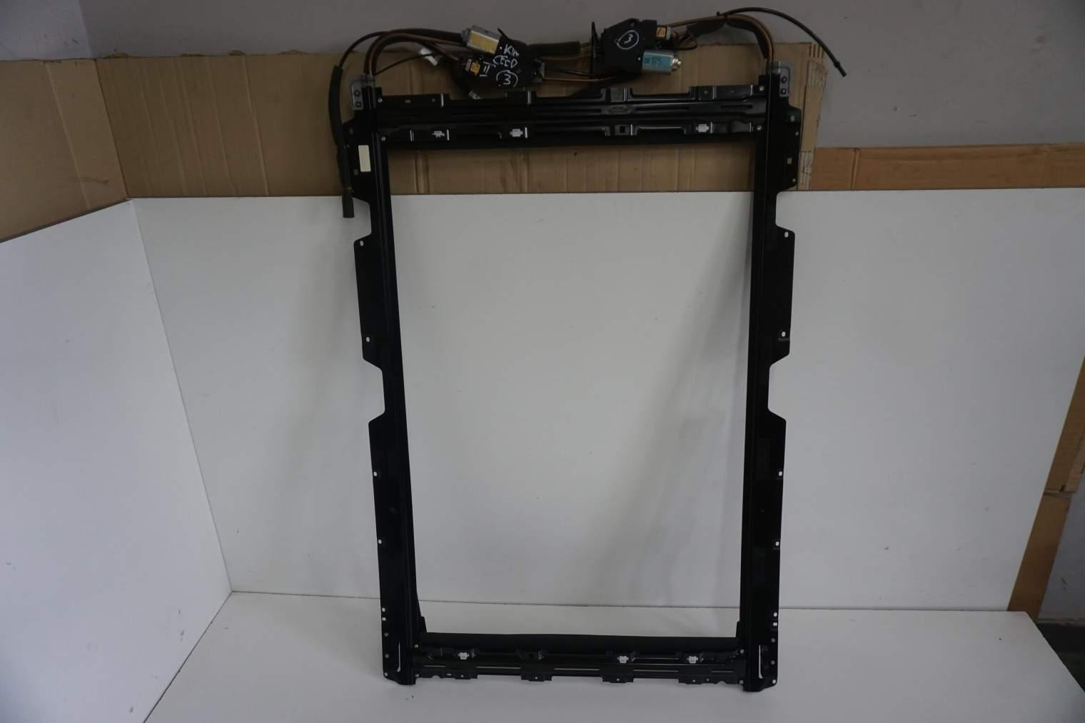 KIA CEED II JD 2017R STELAZ DACHU PANORAMA SZYBERDACHU 81600A2001WK SILNICZEK