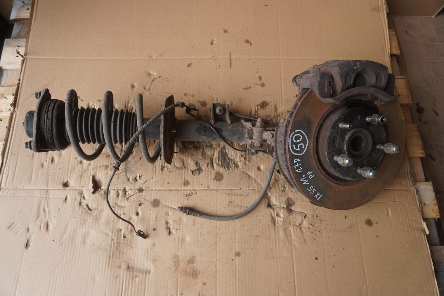 HYUNDAI IX35 ZWROTNICA PRAWA AMORTYZATOR 517163U000 ; 546612Y010