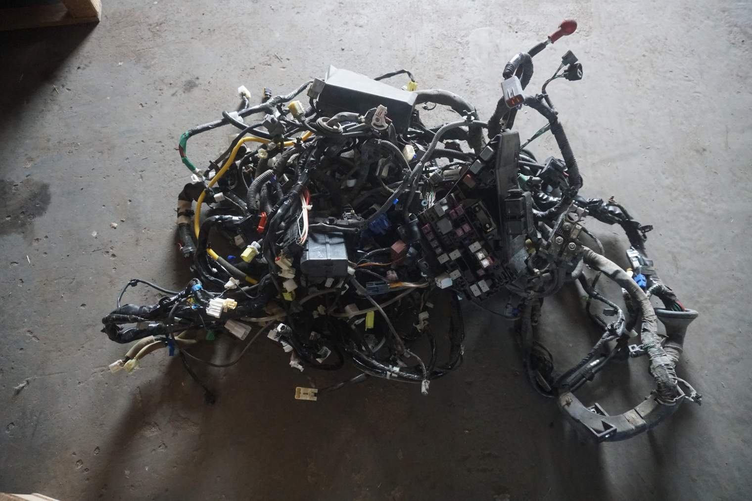 SUBARU OUTBACK IV BR LEGACY V INSTALACJA WIĄZKA SAMOCHODOWA 2009-2011R 2.0 DIESEL