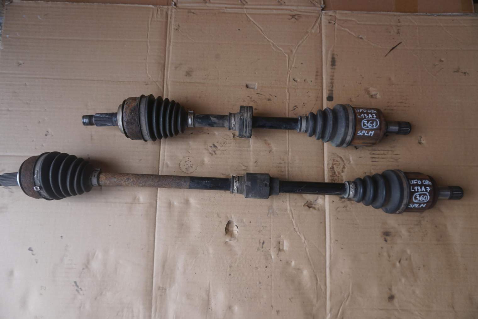 HONDA CIVIC VIII 1.4B L13A7 SPLM PRAWA PÓŁOŚ PRZEGUB UFO