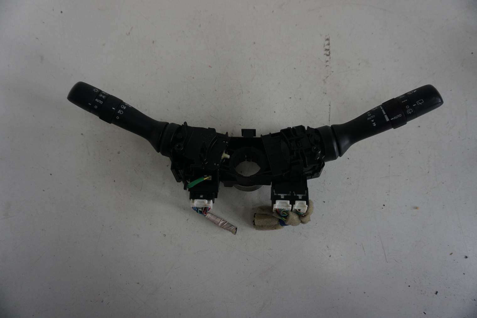 SUBARU LEVORG PRZEŁĄCZNIKI ŚWIATEŁ