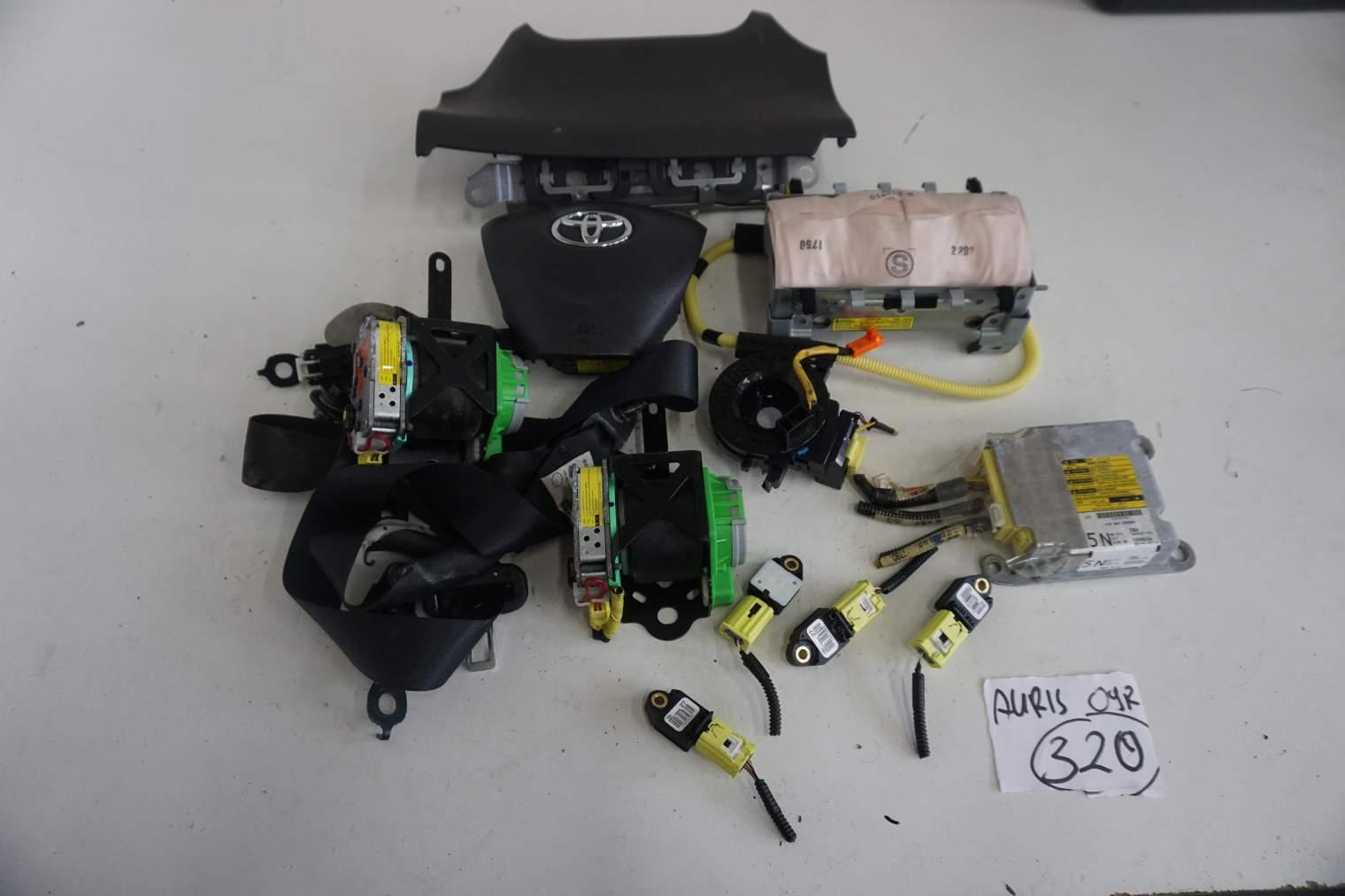 TOYOTA AURIS I E15 PODUSZKI POWIETRZNE 89170-02110