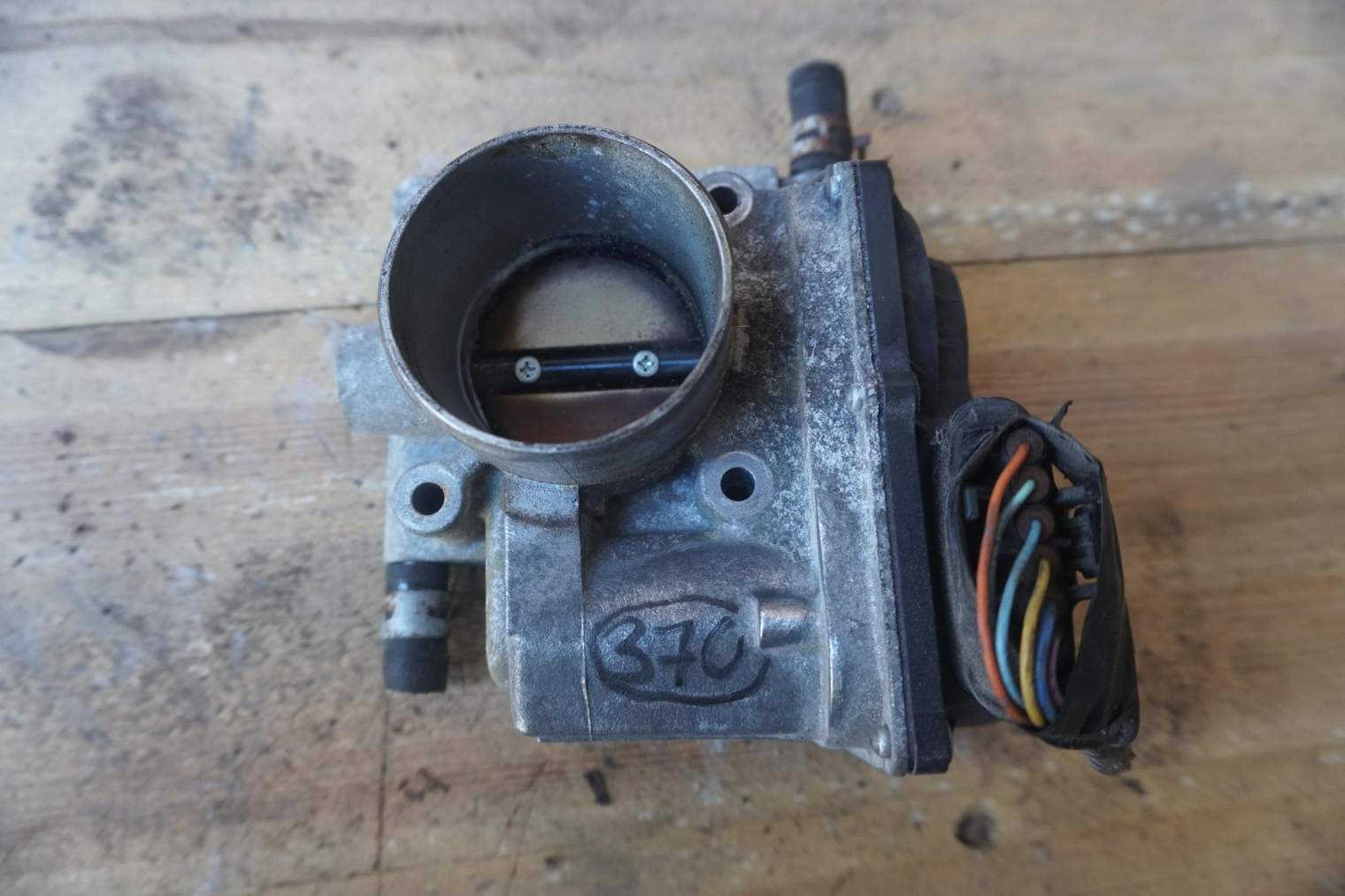 MAZDA 3 BL PRZEPUSTNICA Z67713640