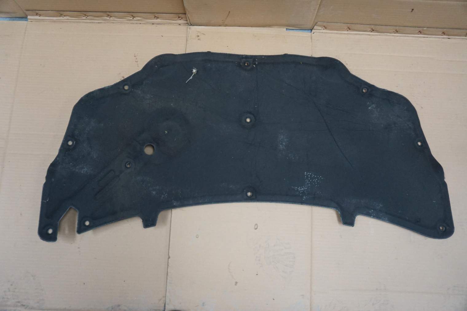 SUZUKI SWIFT MK7 IV WYGŁUSZENIE MASKI