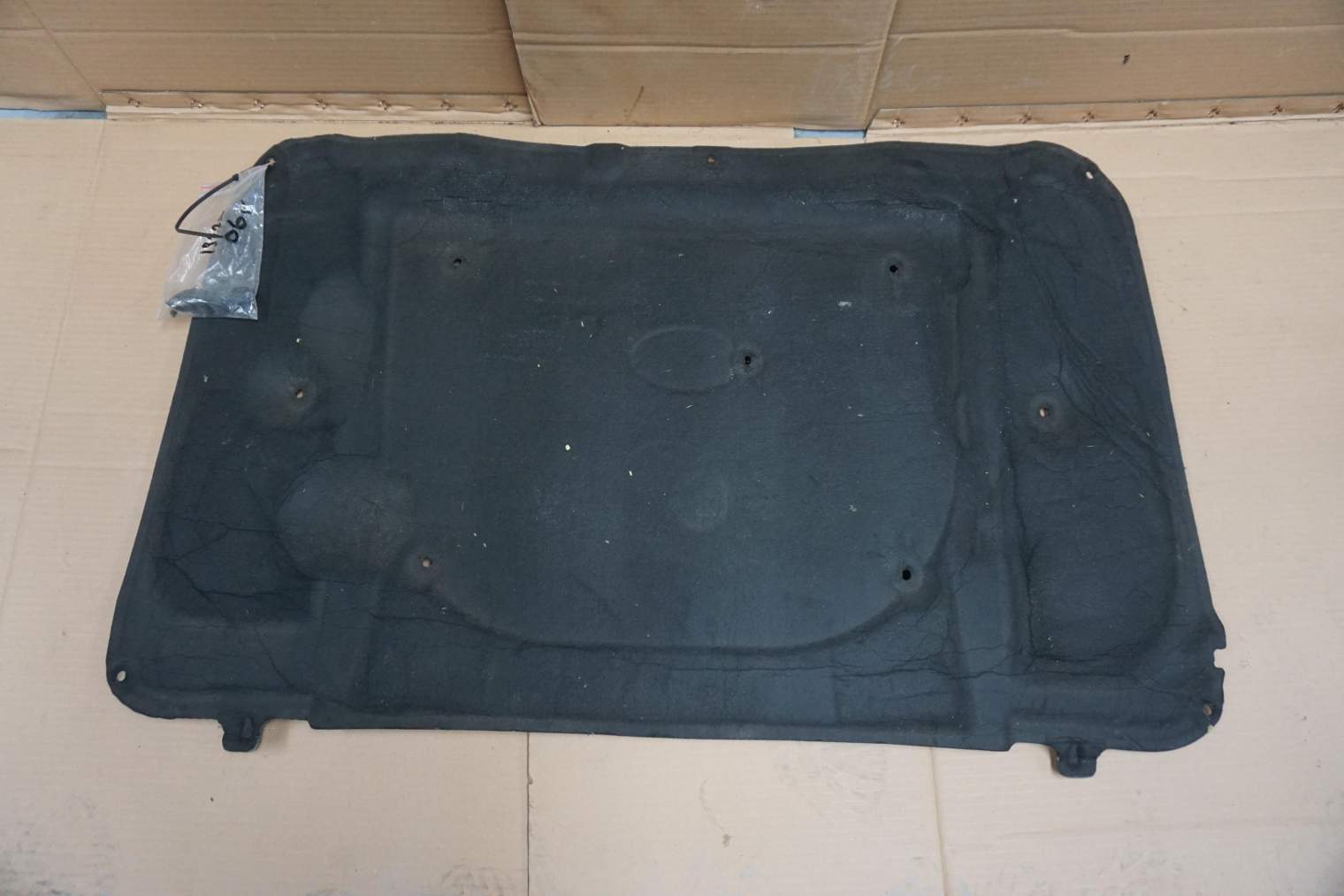 LEXUS IS II WYGŁUSZENIE MASKI