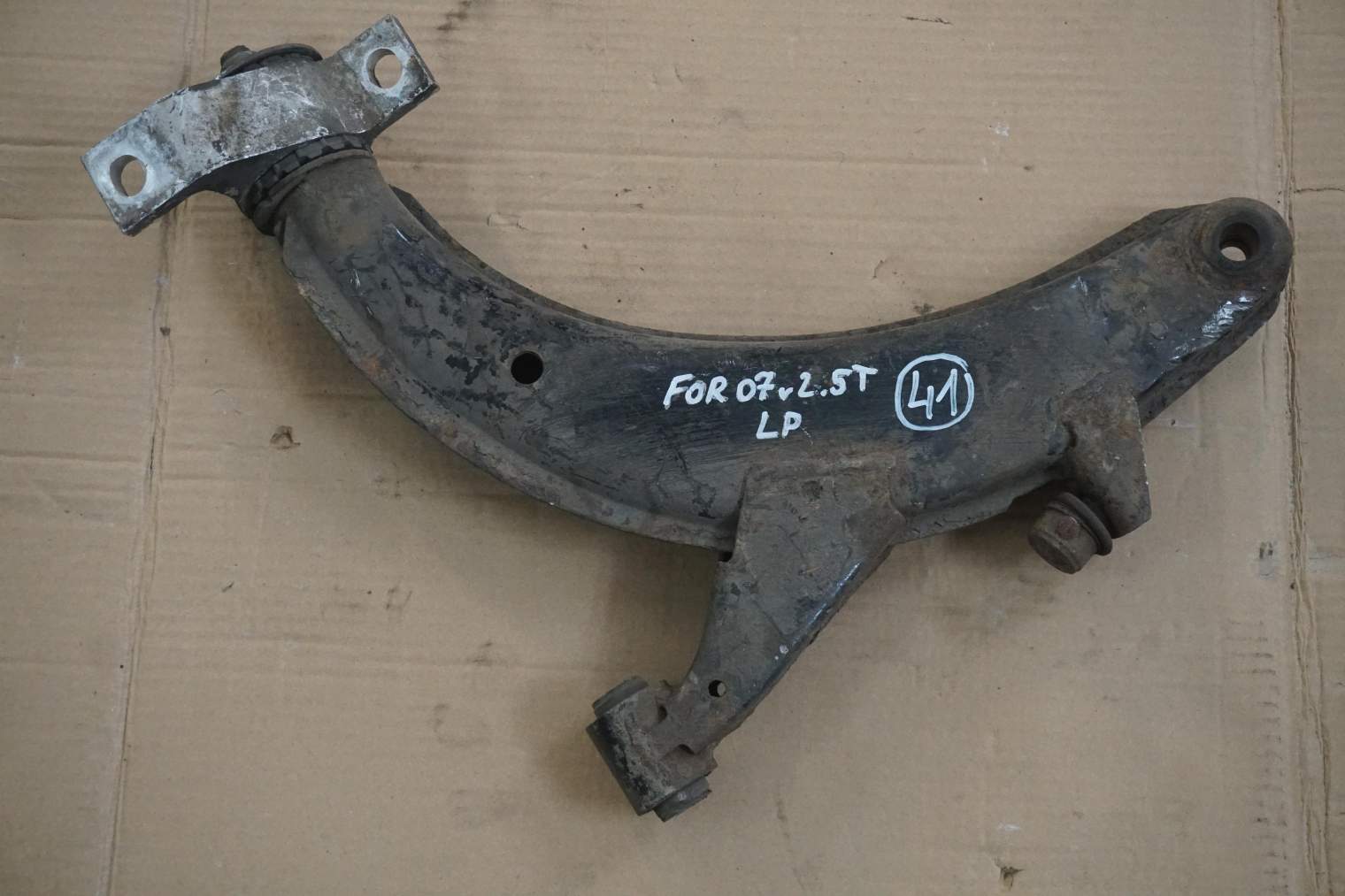 SUBARU FORESTER SG II LEWY PRZEDNI WAHACZ 2002-2007R