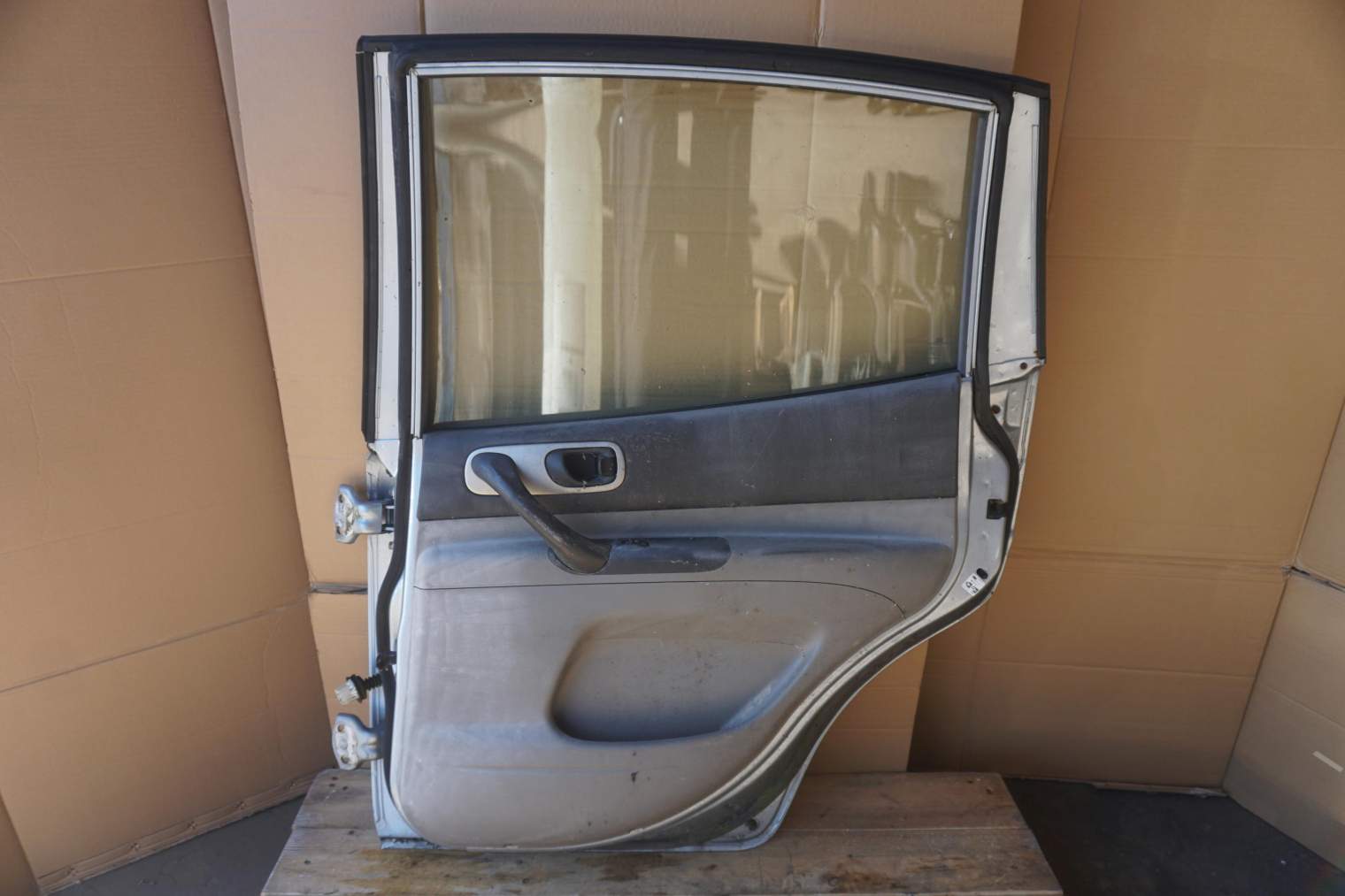 Chevrolet Tacuma 2005r Drzwi Prawy Tył - obrazek 12