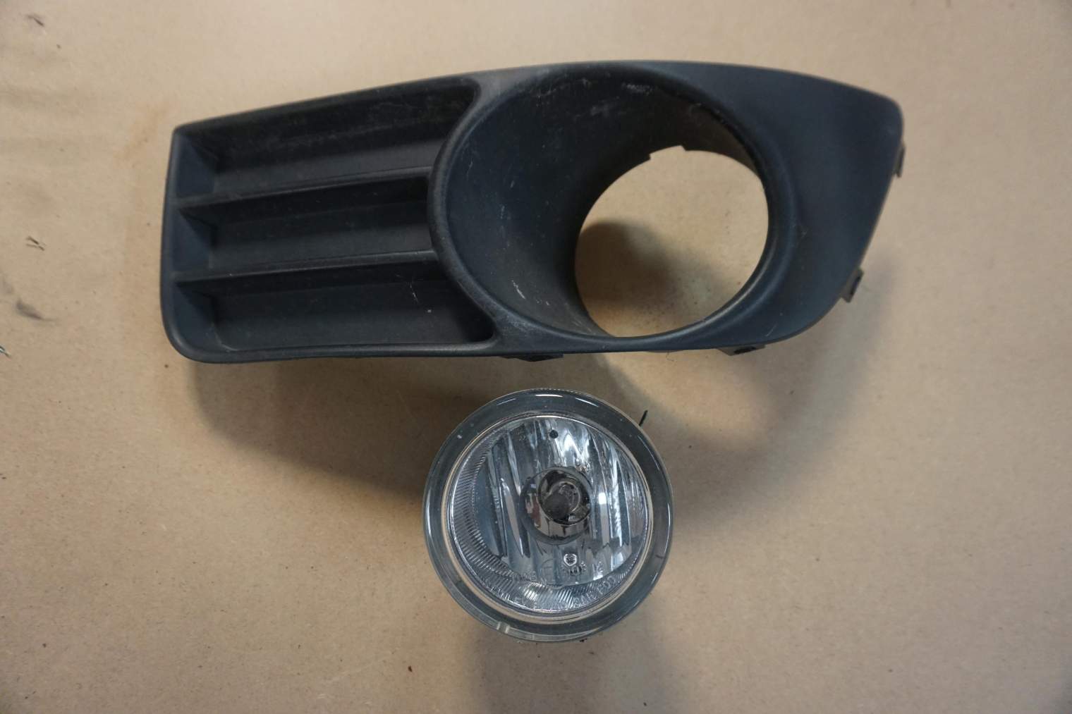 SUZUKI SX4 HALOGEN LEWY 71752-79J0