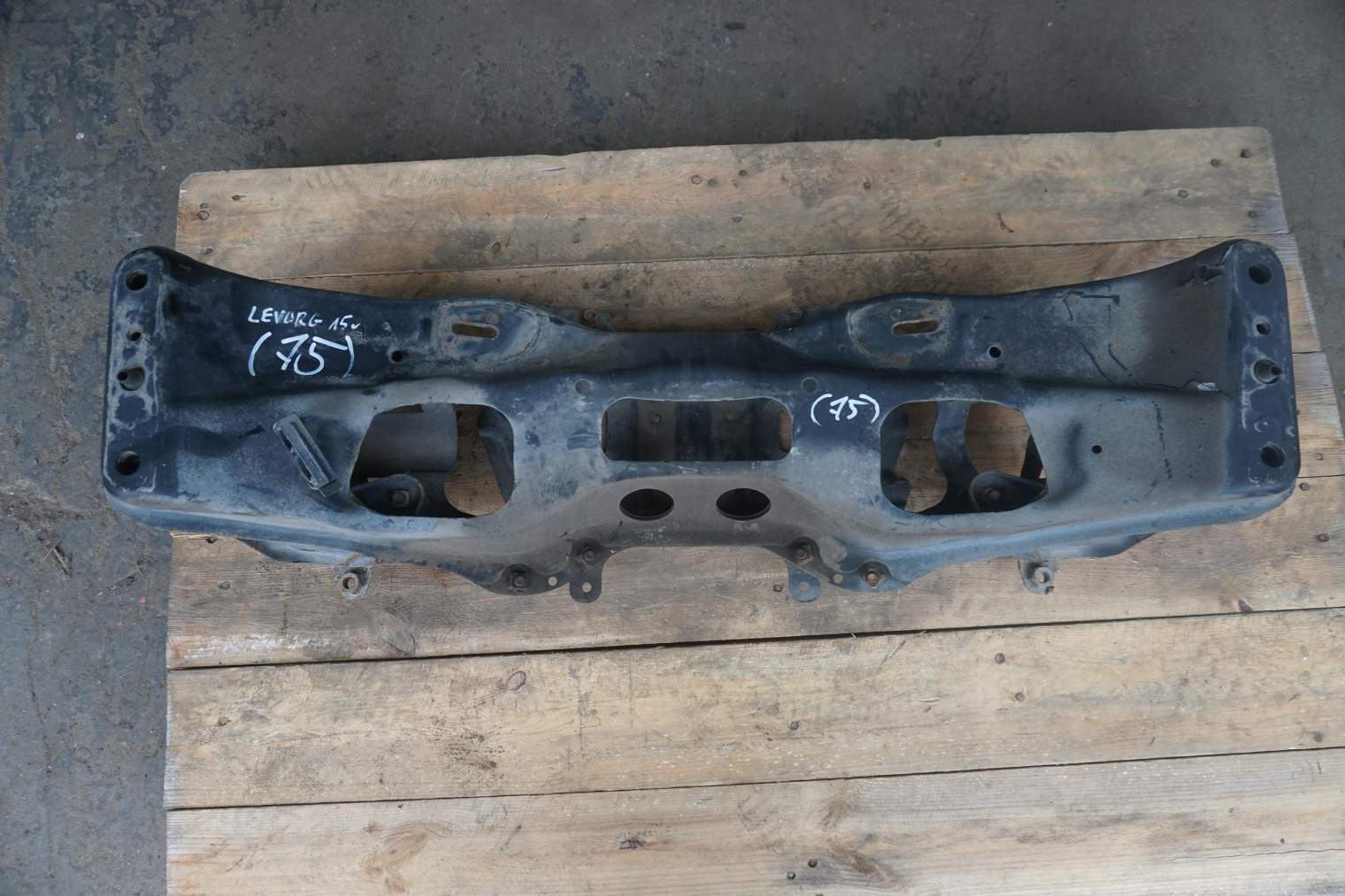 SUBARU LEVORG IMPREZA BELKA ZAWIESZENIA PRZEDNIEGO 20101VA010