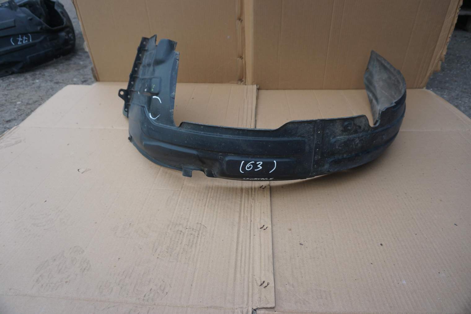 KIA SPORTAGE III NADKOLE LEWE PRZEDNIE 86813-3U000