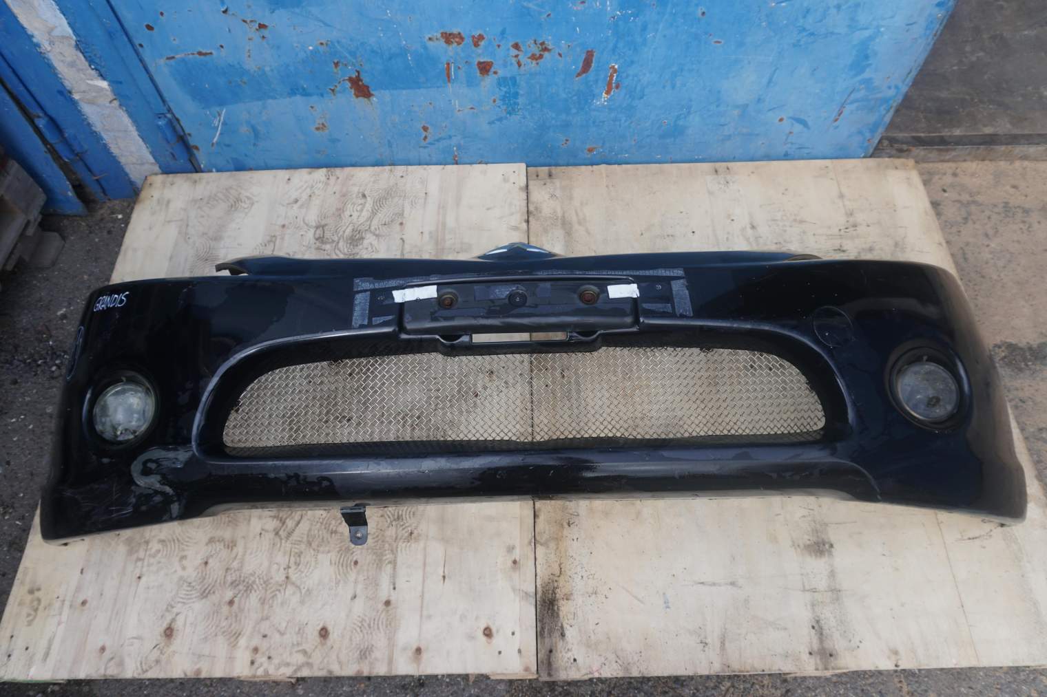 MITSUBISHI GRANDIS ZDERZAK PRZEDNI 2006rok MN145450