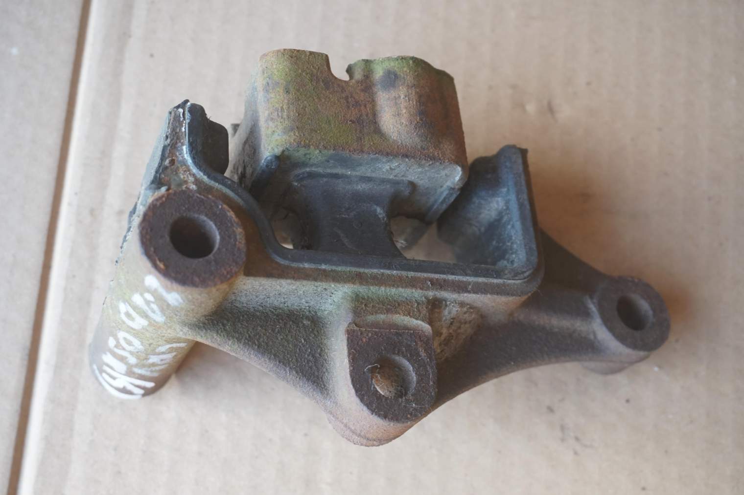 HONDA CR-V II 2.2 diesel PODUSZKA SILNIKA SKRZYNI 50860SKNE00